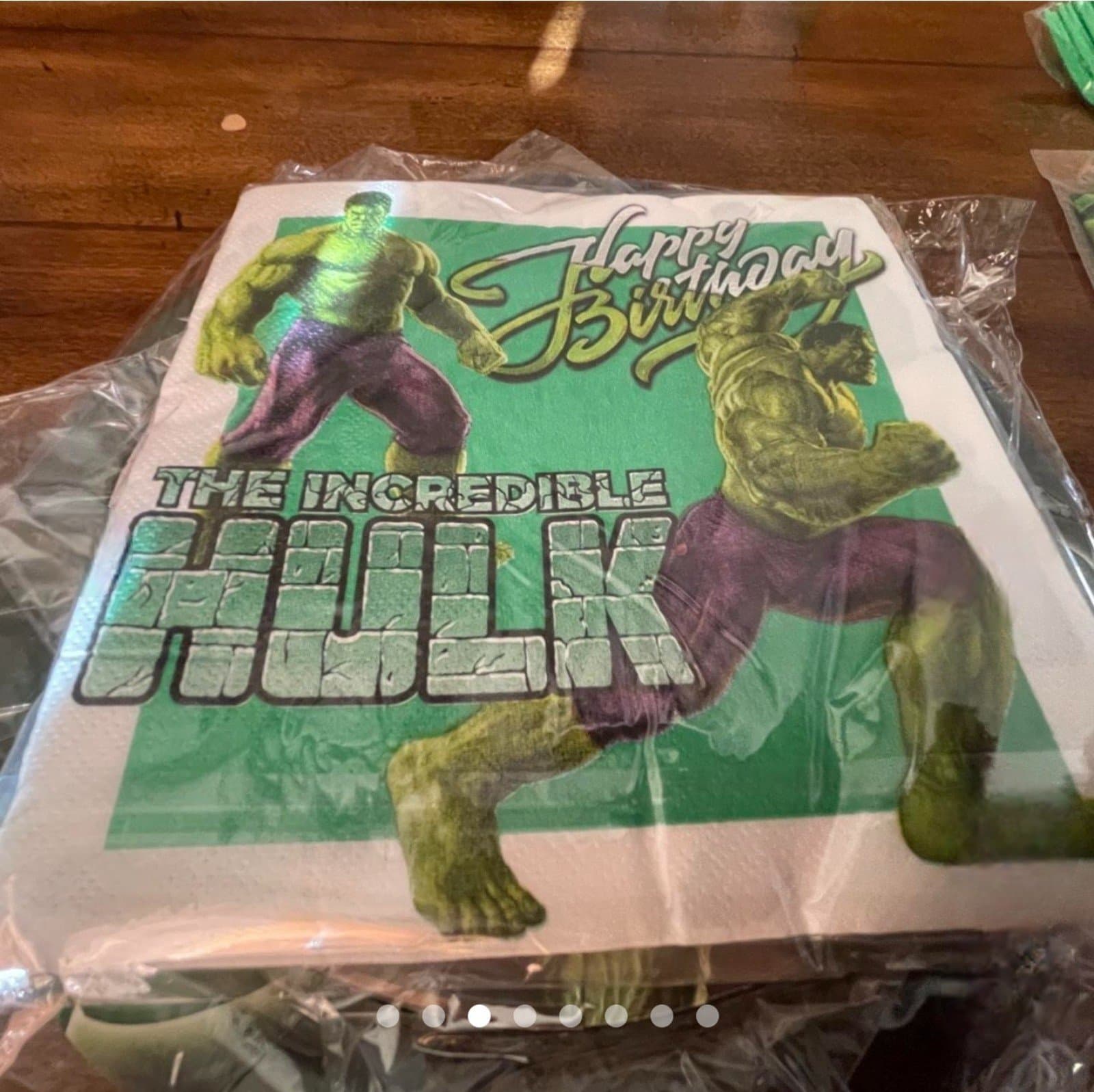 Hulk Birthday Party Decor - Thumbnail 4