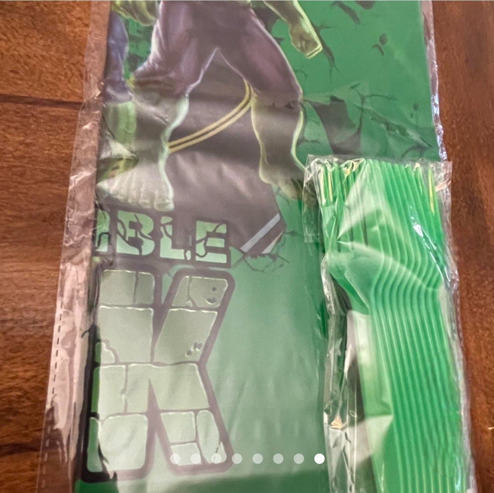 Hulk Birthday Party Decor - Thumbnail 7