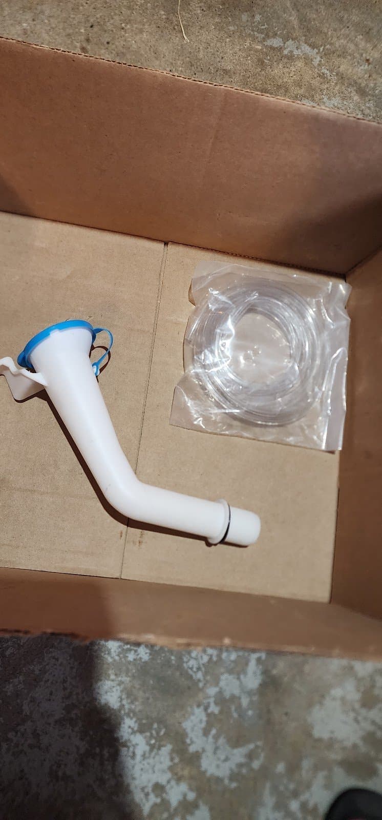 Nissan Altima Washer Fluid Tank 28910-9HM0A Fill Neck & Tube Included - Thumbnail 2