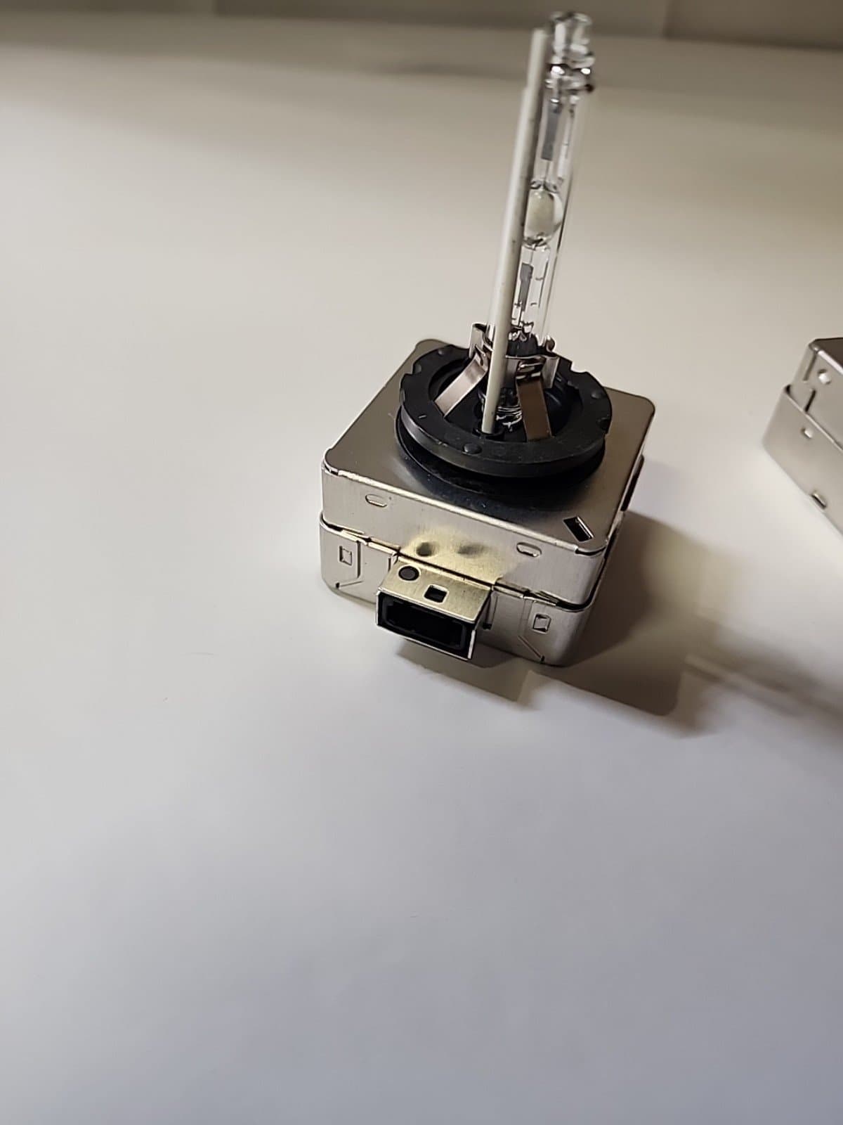 LAND ROVER XENON HID LOW BEAM LAMP BULB LR021904 LR2 RANGE SPORT OSRAM - Thumbnail 3