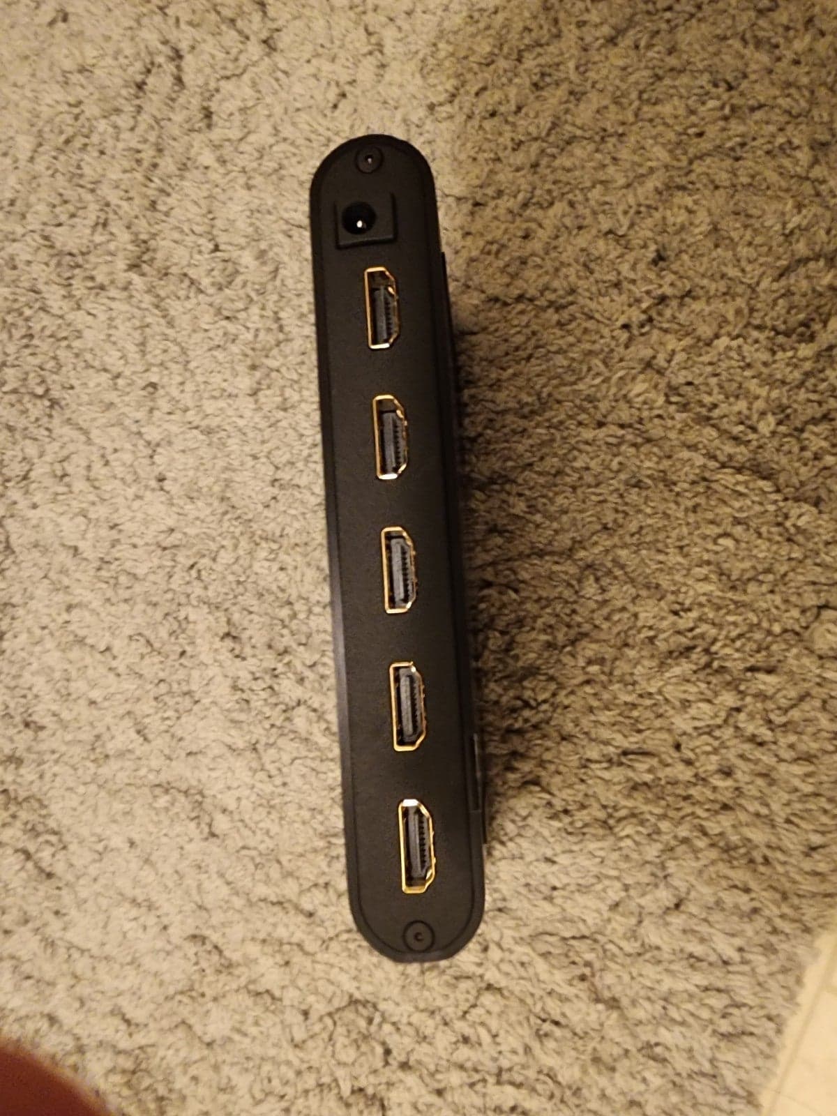 Prophecy 4k HDR 1x4 splitter like new - Image 1