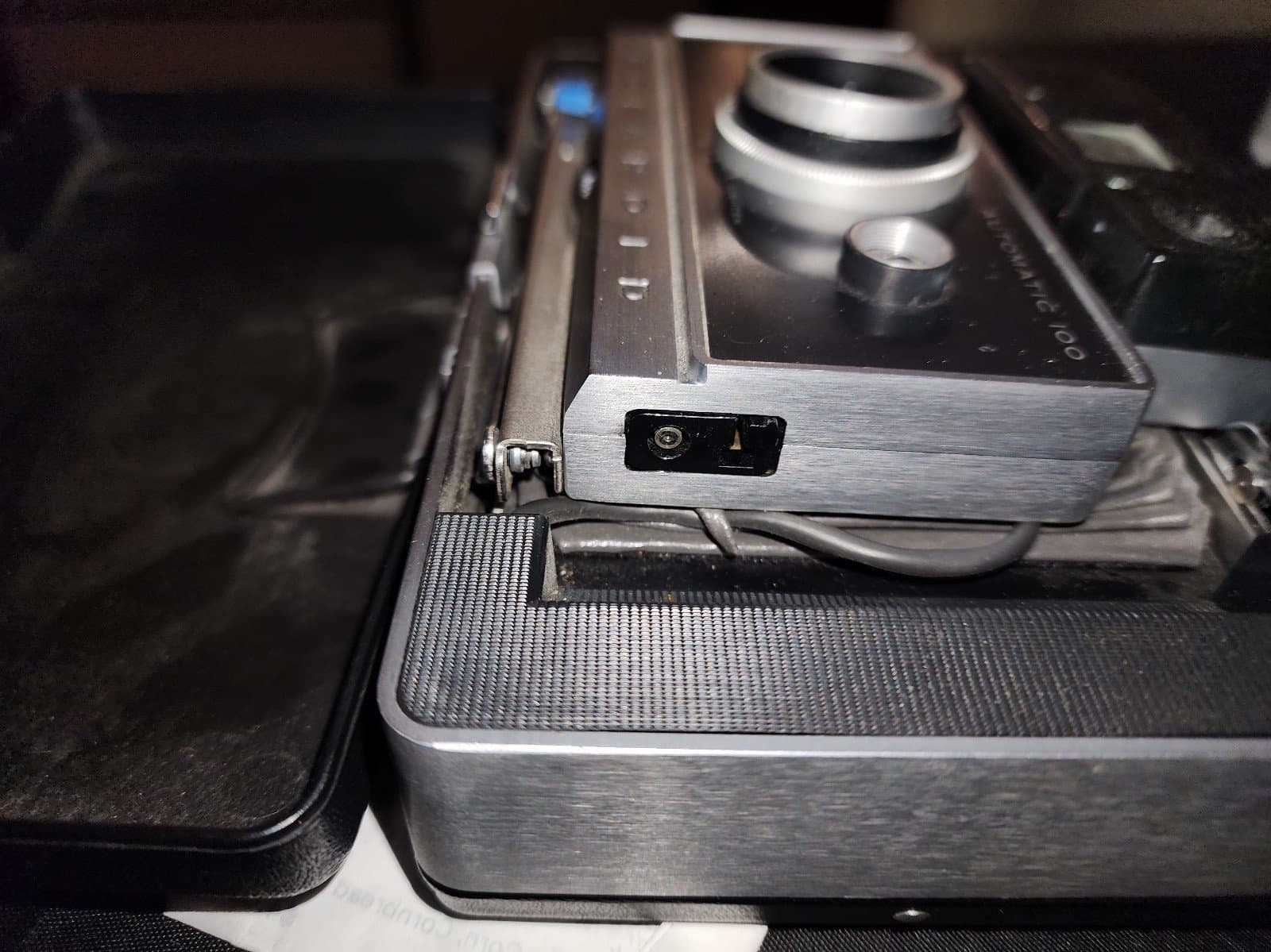 Polaroid land camera 100 - Thumbnail 4