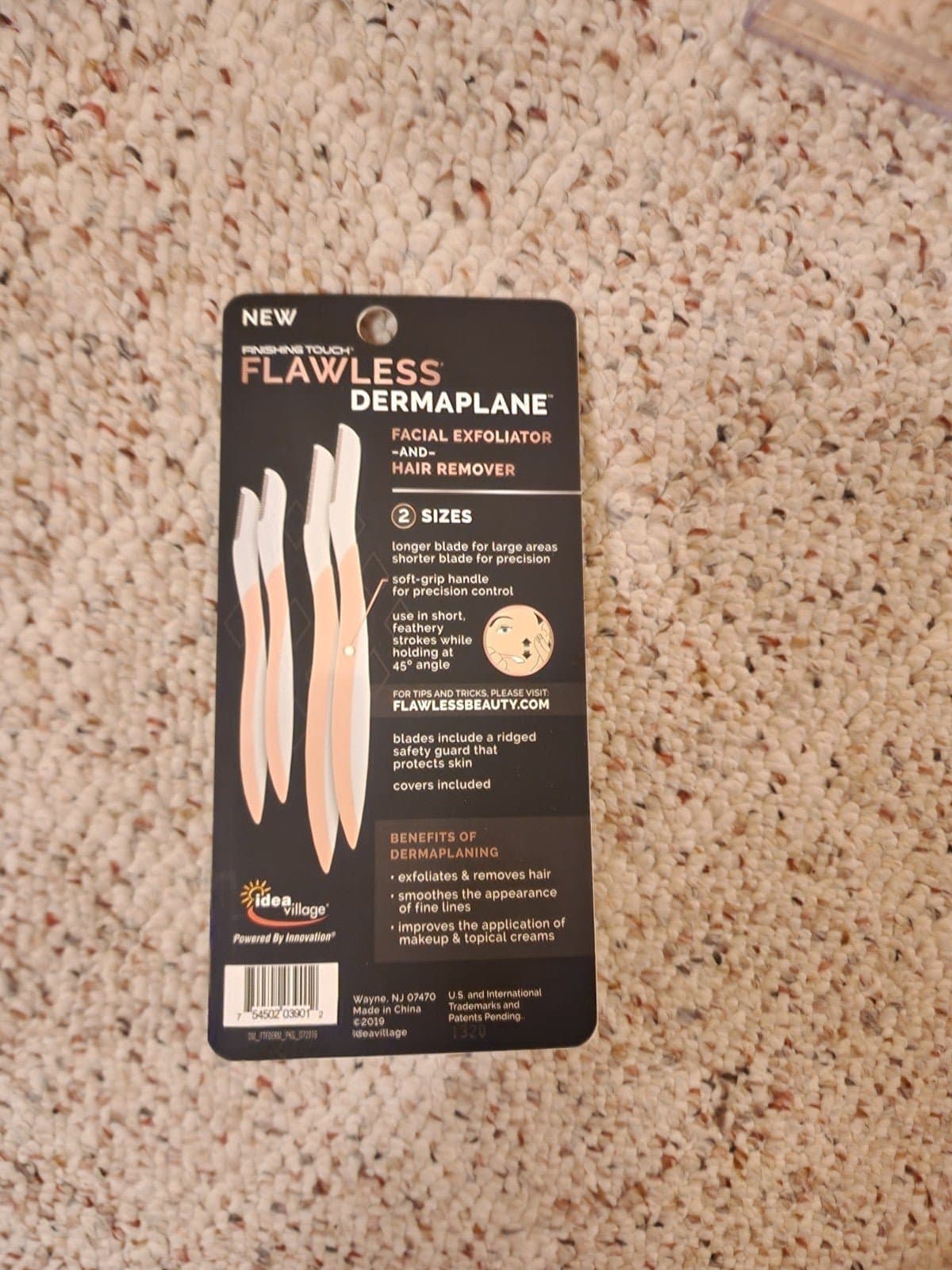 Dermaplane Razors NIB - Thumbnail 2