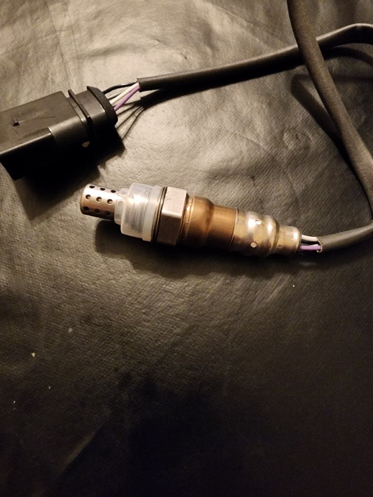 Voltswagen NGK 25604 Oxygen Sensor - Thumbnail 10