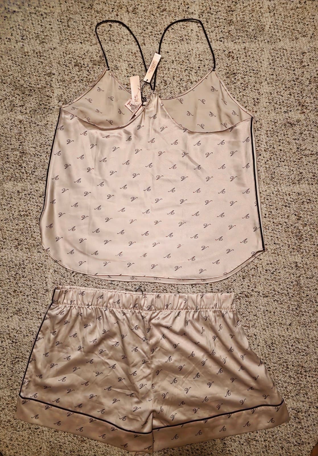 Victoria Secret Pajamas 2 pc size Large - Thumbnail 4