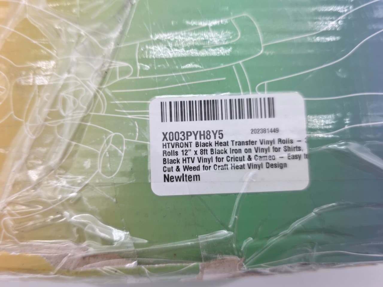Black Heat Transfer Vinyl 12in x 8ft - Thumbnail 2