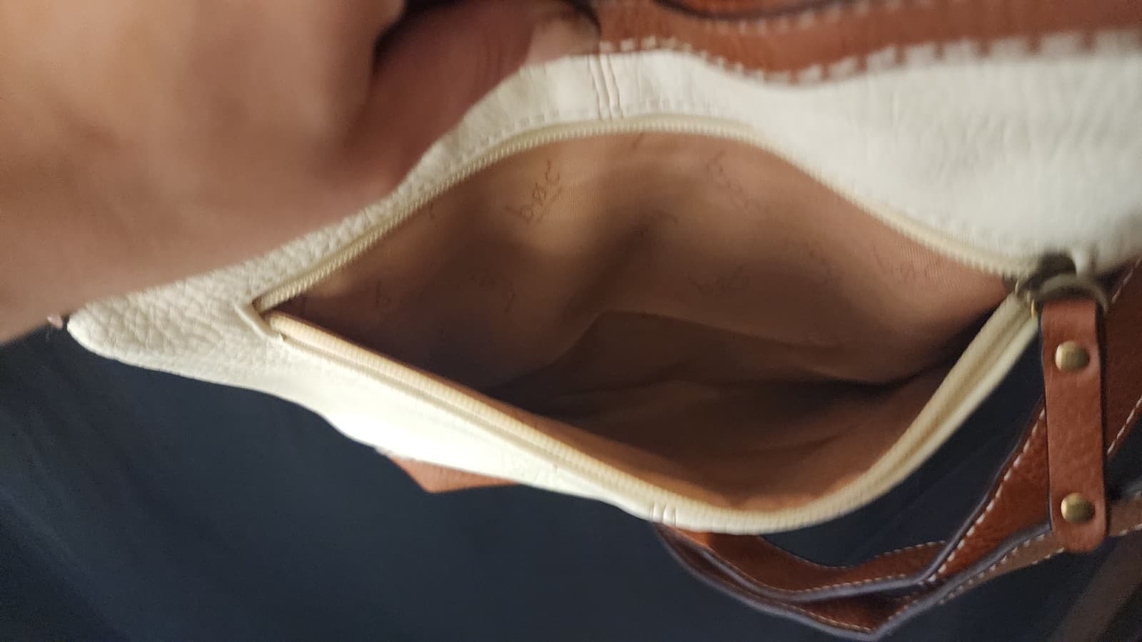 BOC Shoulder Bag - Thumbnail 5