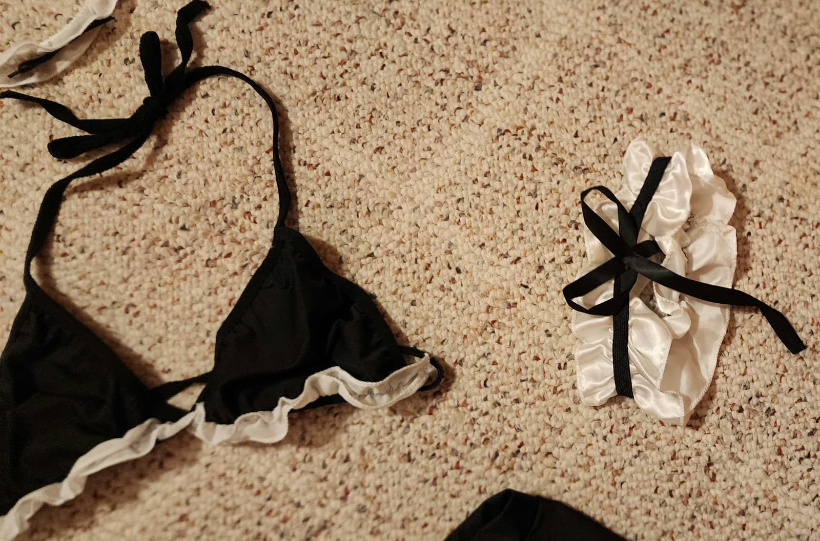 Women's French Maid 7pc Costume sz M/L - Thumbnail 8