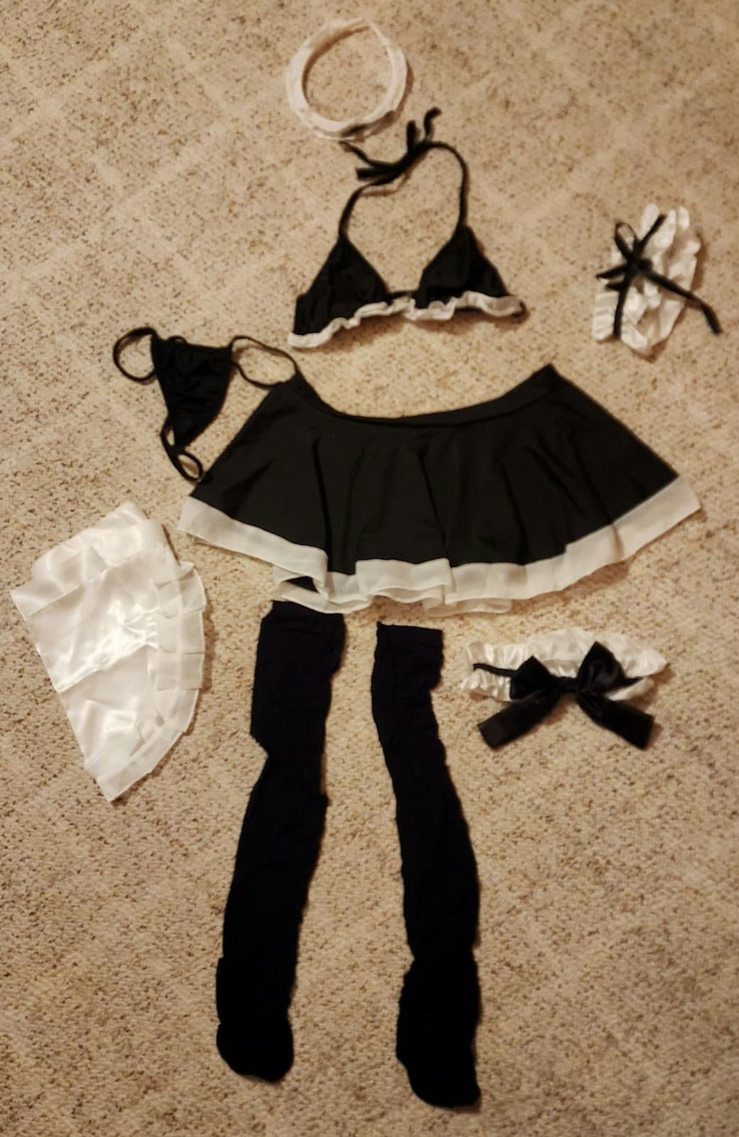 Women's French Maid 7pc Costume sz M/L - Thumbnail 2