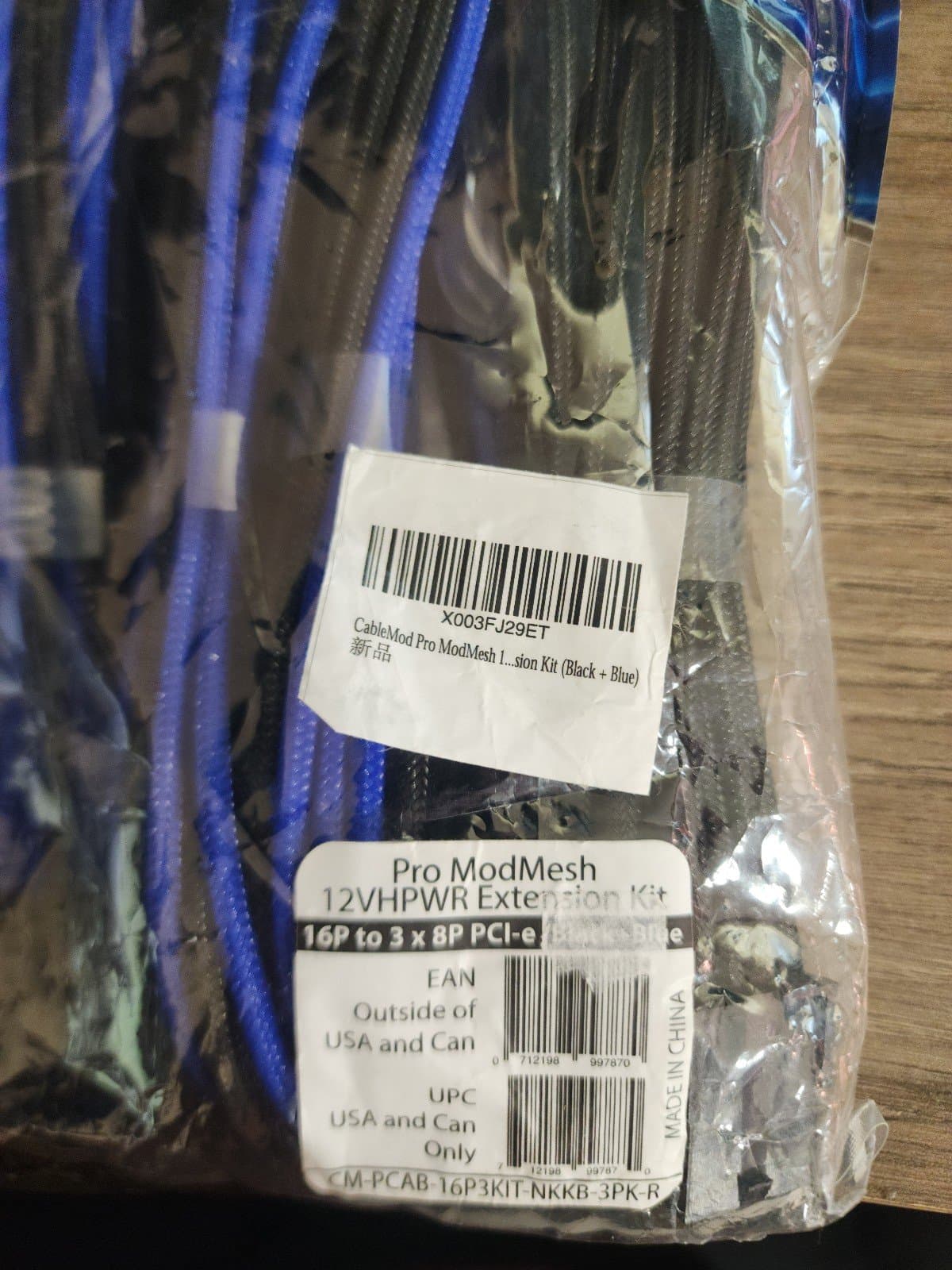 Pro ModMesh Sleeved 12VHPWR ModMesh 16P to 3 x 8P Extension Kit Black - Thumbnail 7