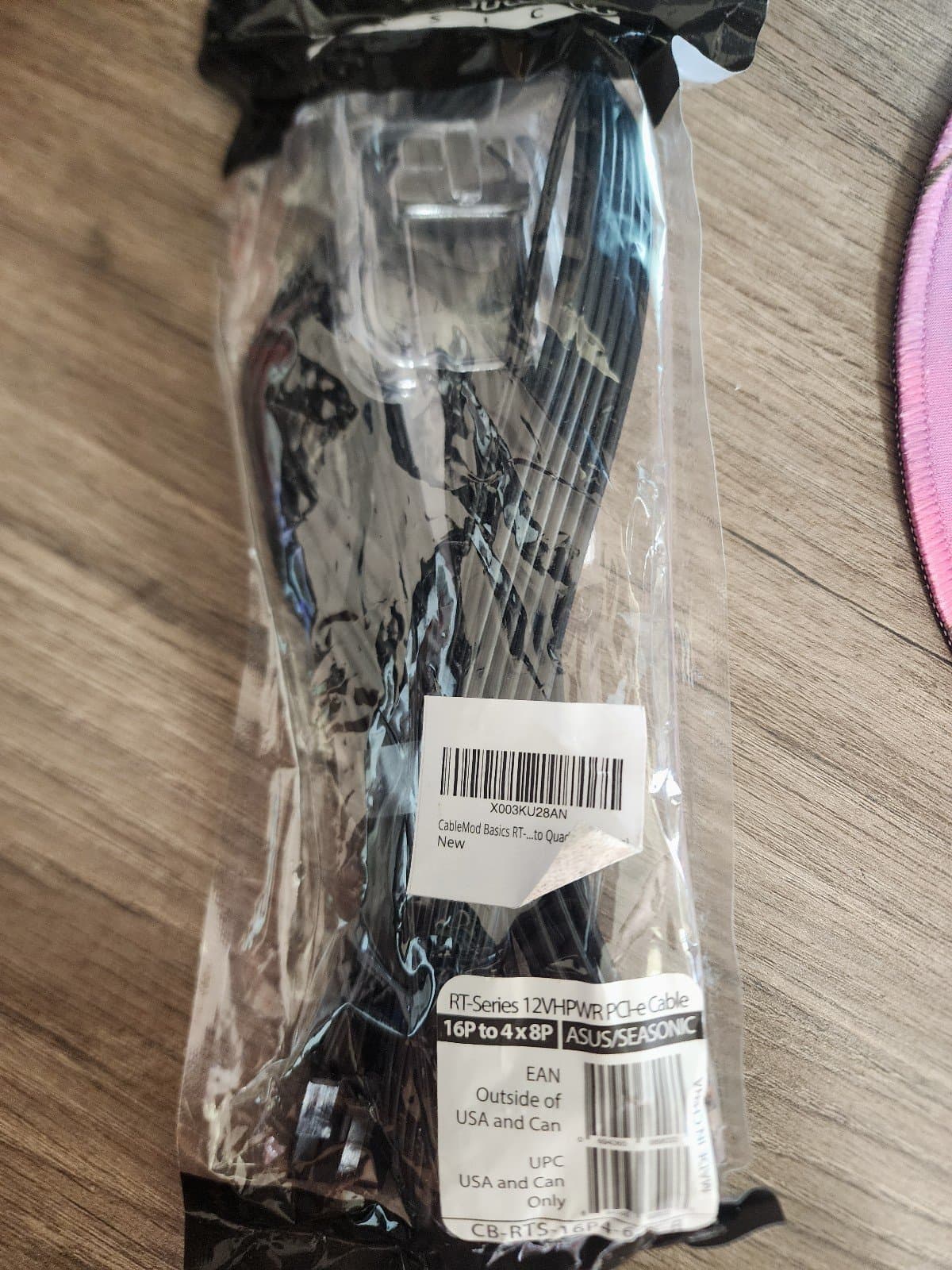 CableMod Basics 16p to 4 8p Asus/seasonic - Thumbnail 5