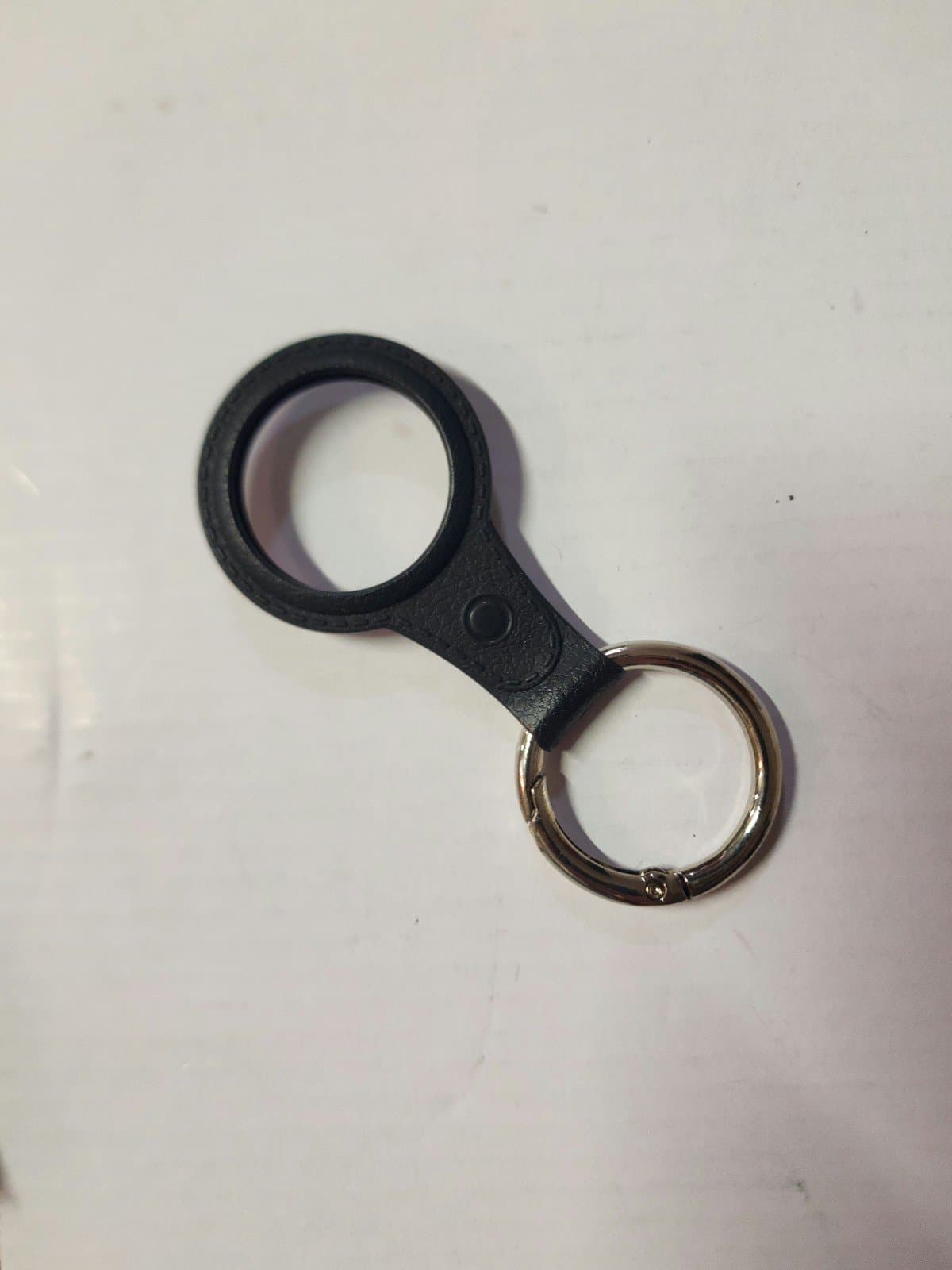 Black Airtag Holder Keychain - Thumbnail 2