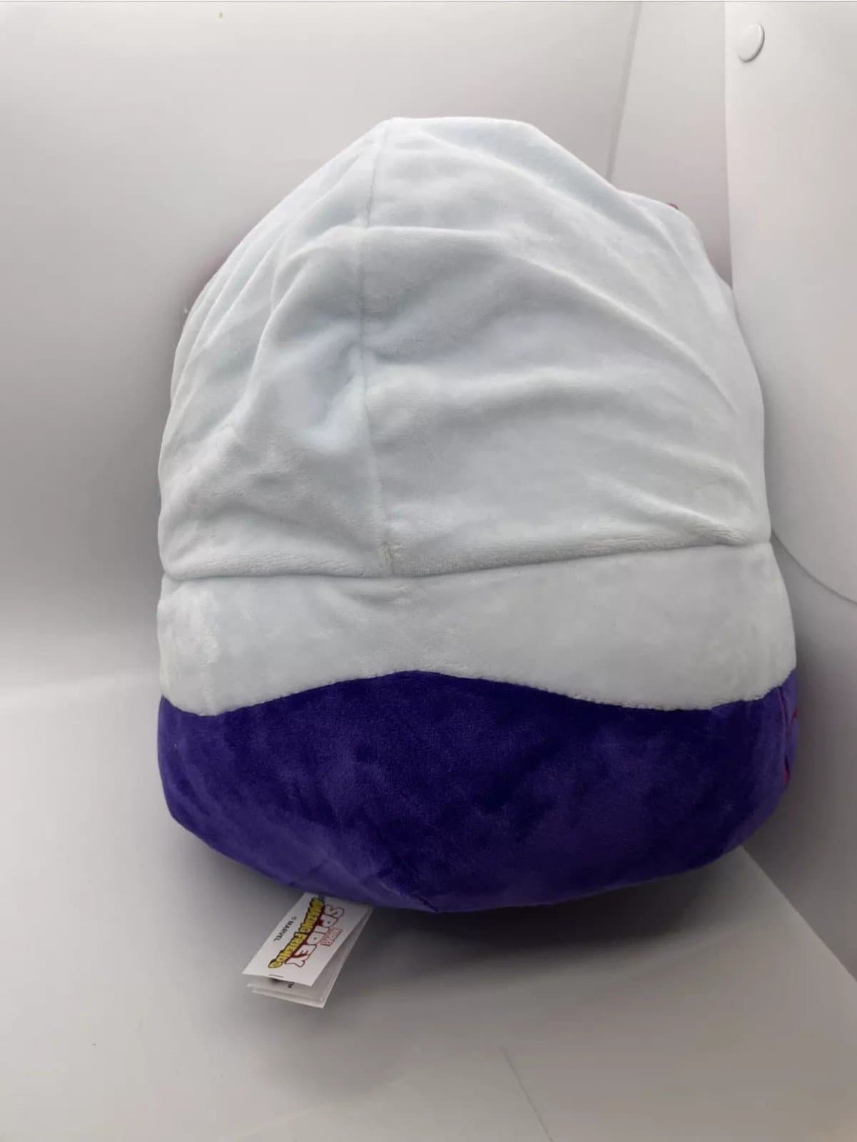 Gwen Spidey Squishmallow - Thumbnail 2