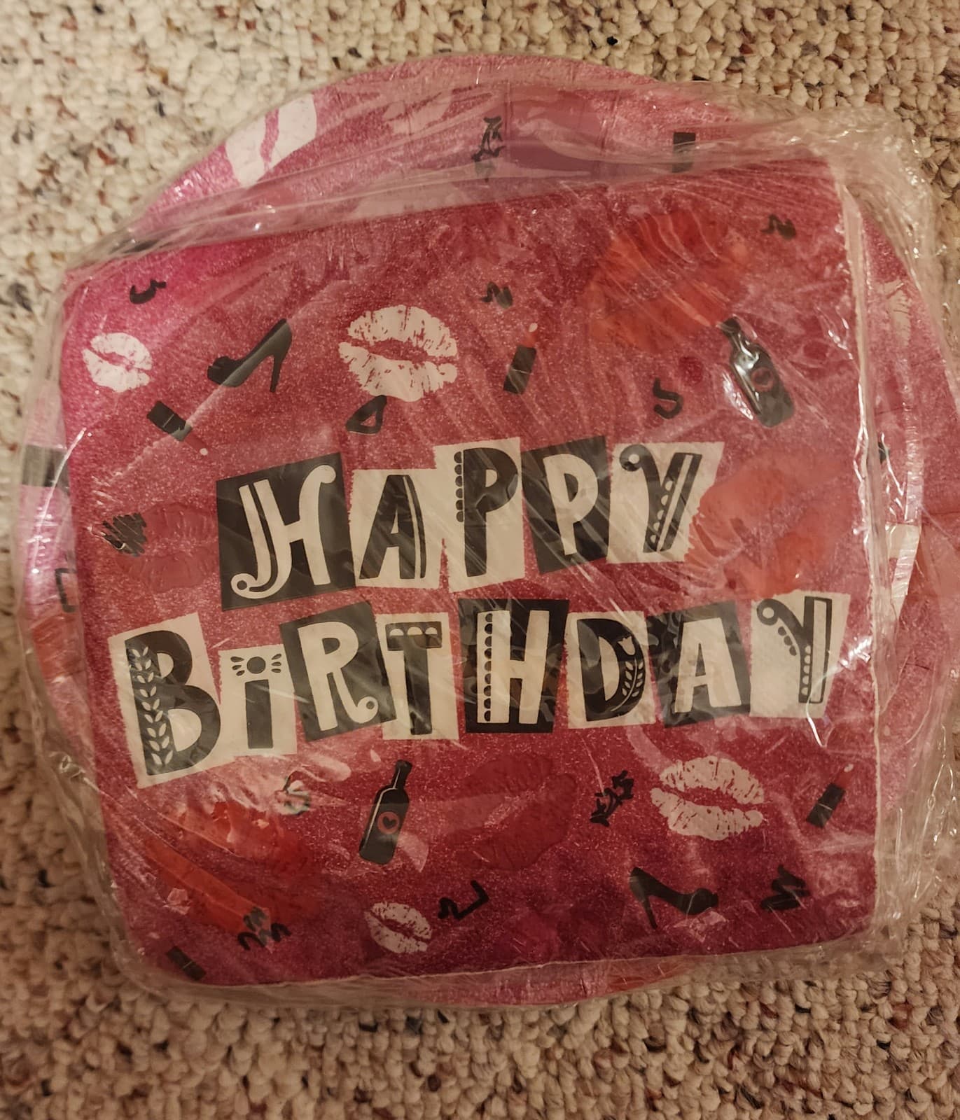 Mean Girls Birthday Party Place Settings 96pc 24guests - Thumbnail 2