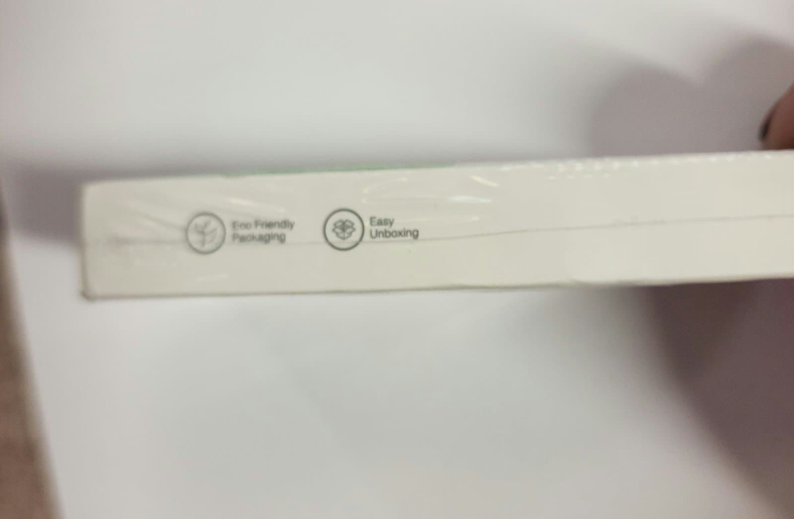 USB -C Hub with 100w charging 4K HDMI, Dual Card Reader USB 3.0 & 2.0 - Thumbnail 3