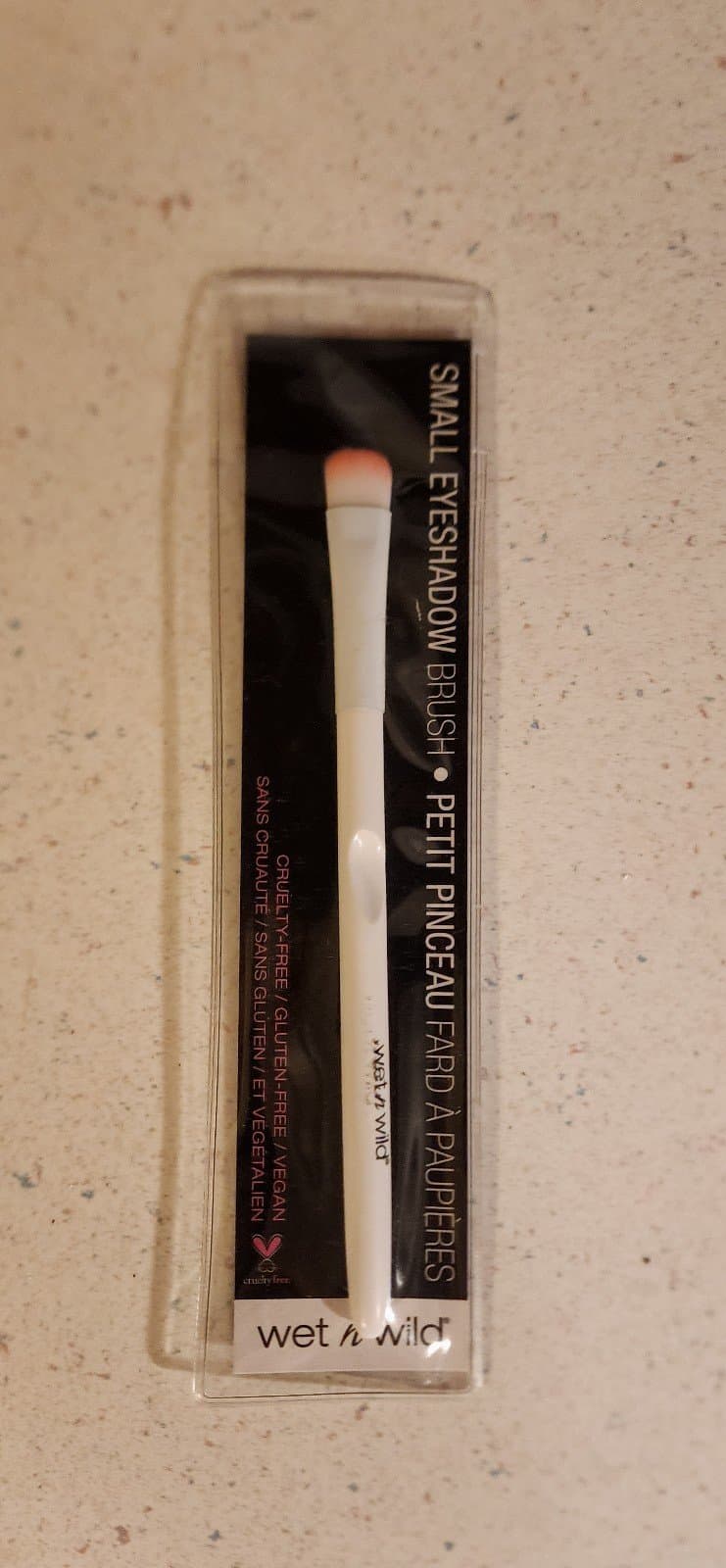 Small Eyeshadow Brush Wet & Wild NIB - Image 1