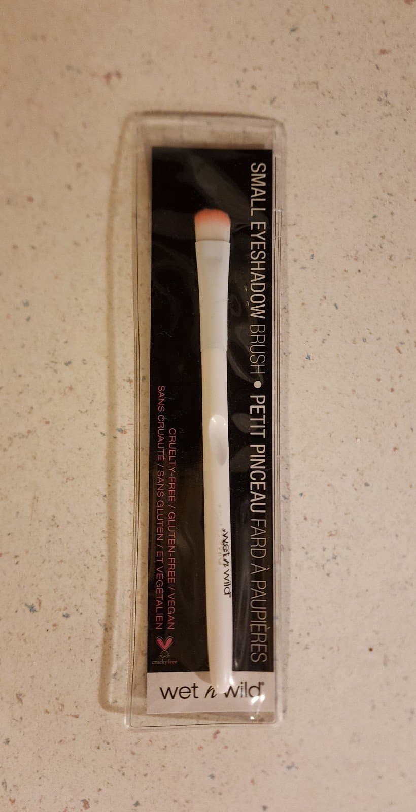 Small Eyeshadow Brush Wet & Wild NIB - Thumbnail 2