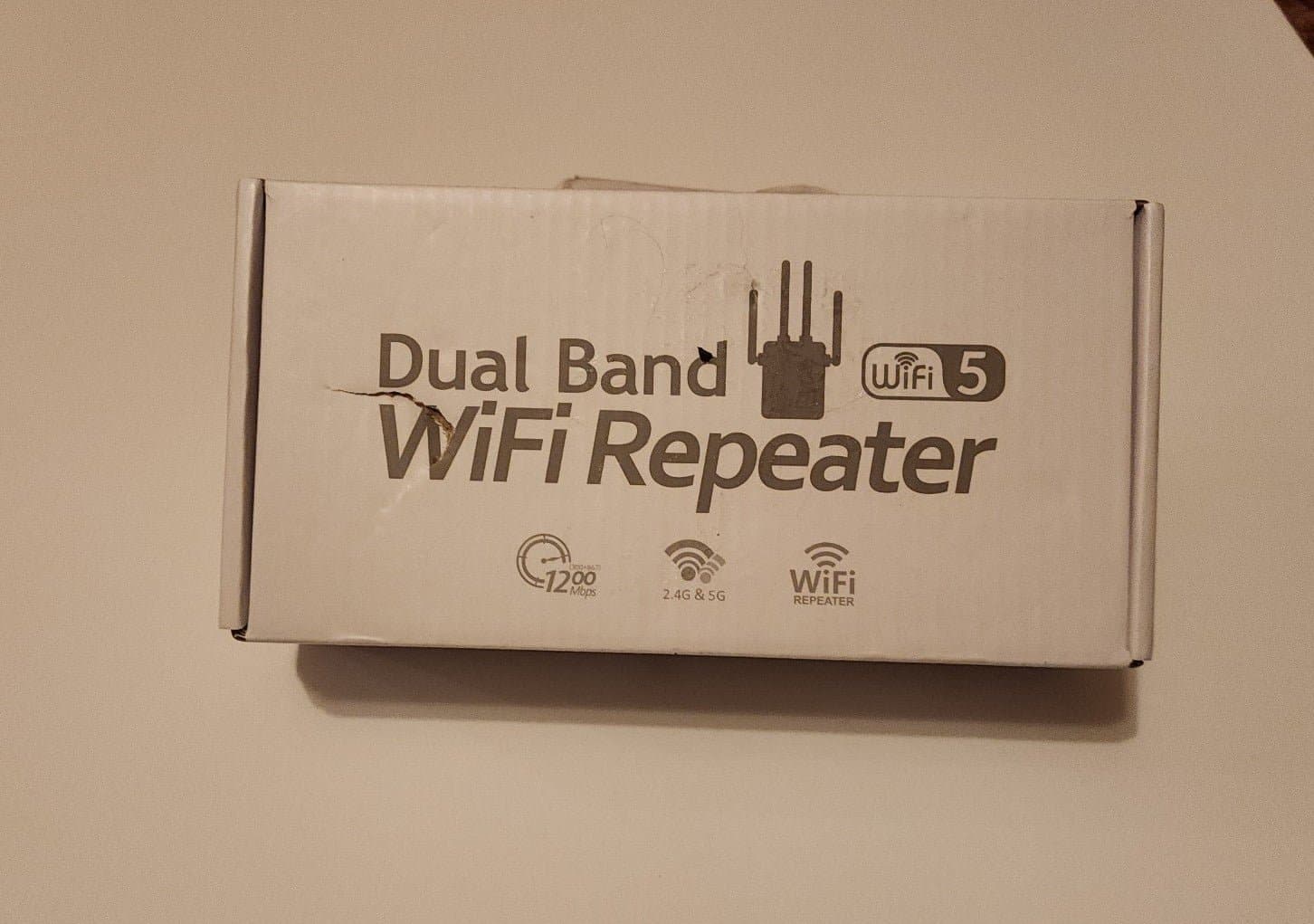 Dual Band WiFi Repeater Wifi 5 - Image 1