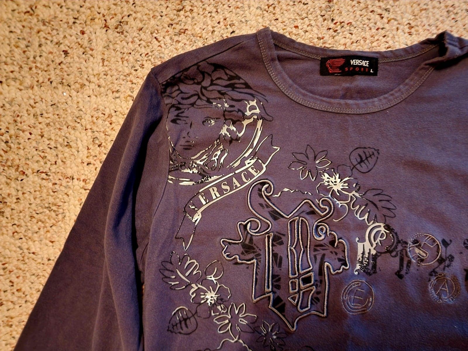 Versace long sleeved shirt sz Large - Thumbnail 3