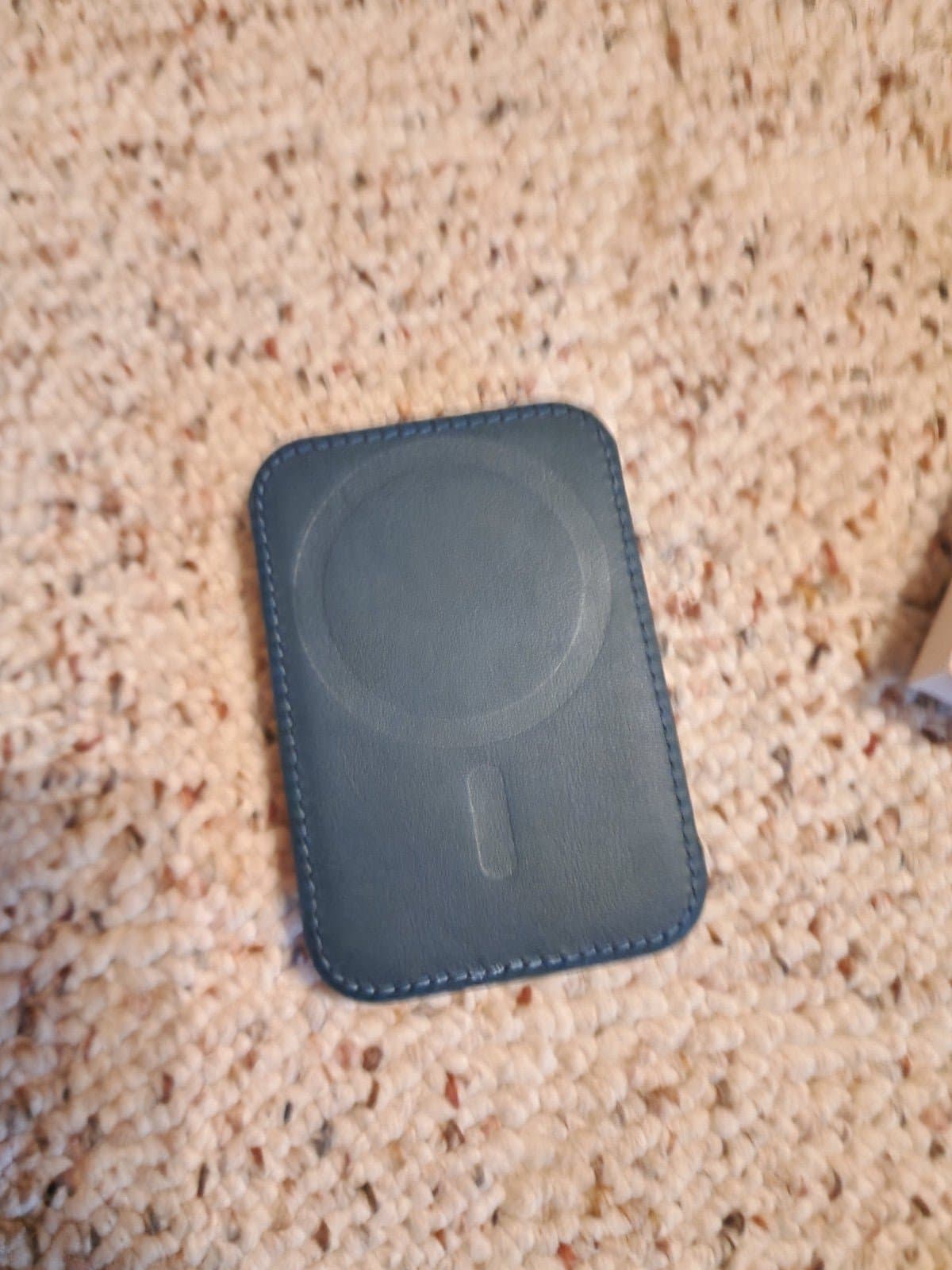 Apple Mag Safe Wallet - Thumbnail 4