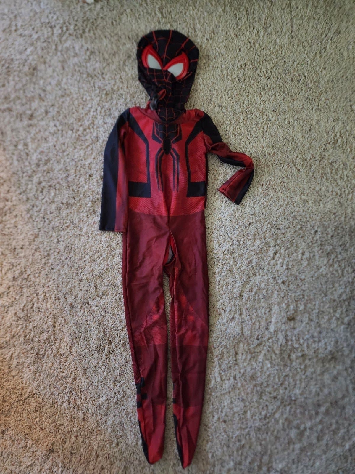 Spiderman costume sz 5t - Thumbnail 5