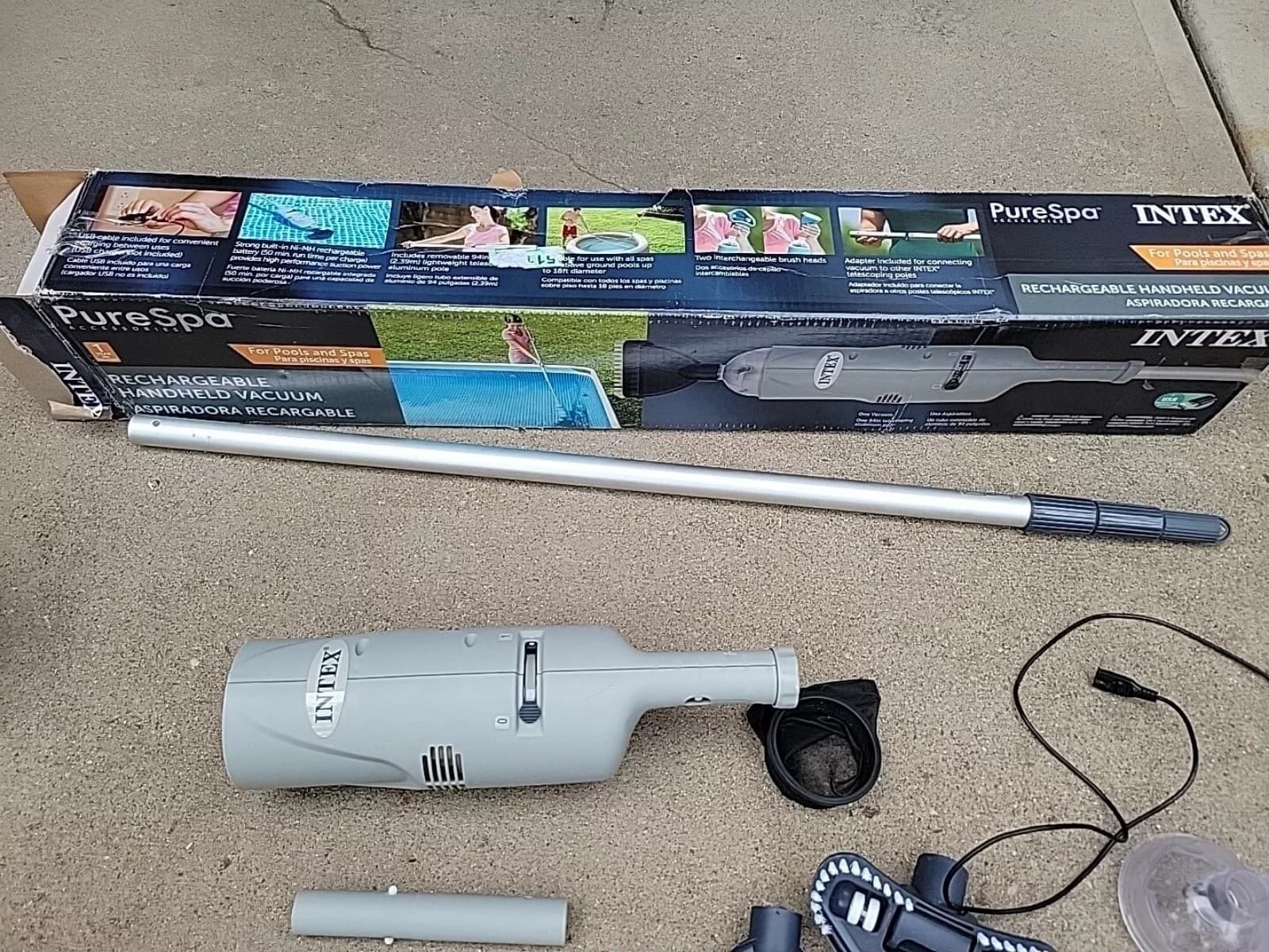 Cordless Rechargeable Pool Cleaner Intex - Thumbnail 9