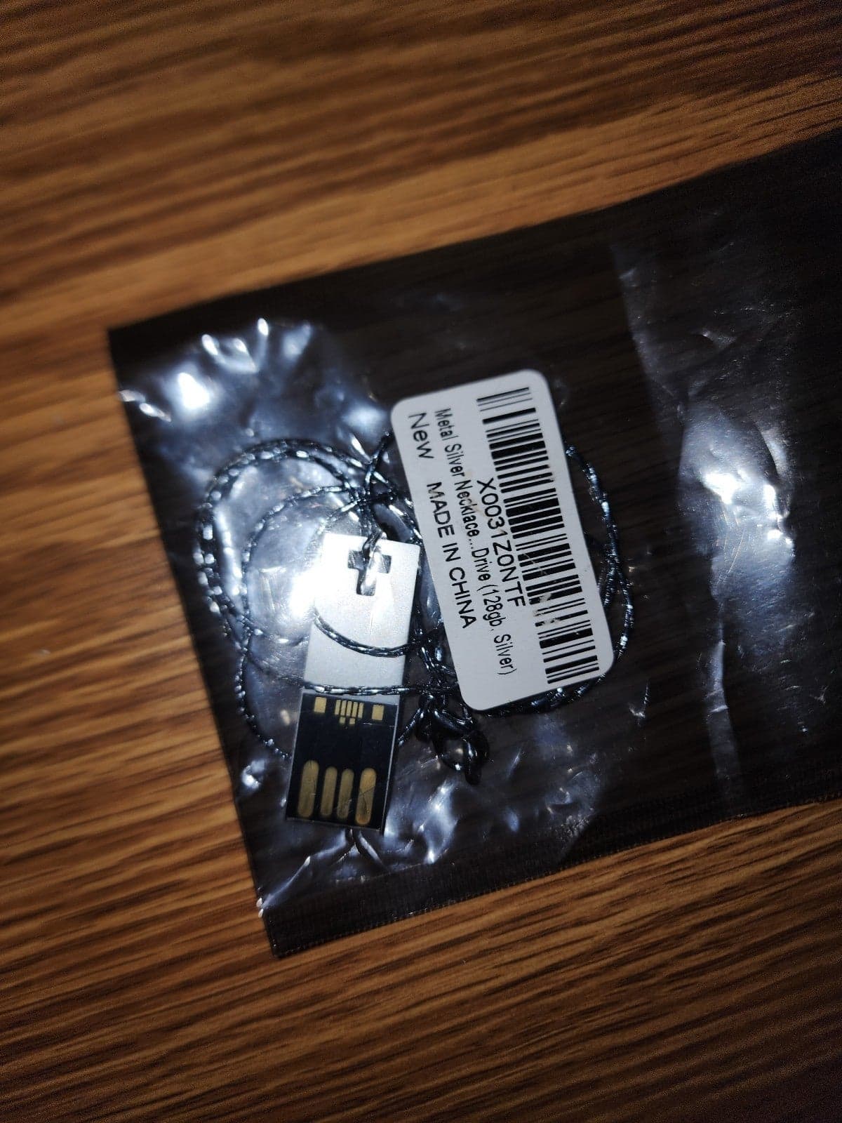 Silver Flashdrive Necklace 128gb with Cross - Thumbnail 2