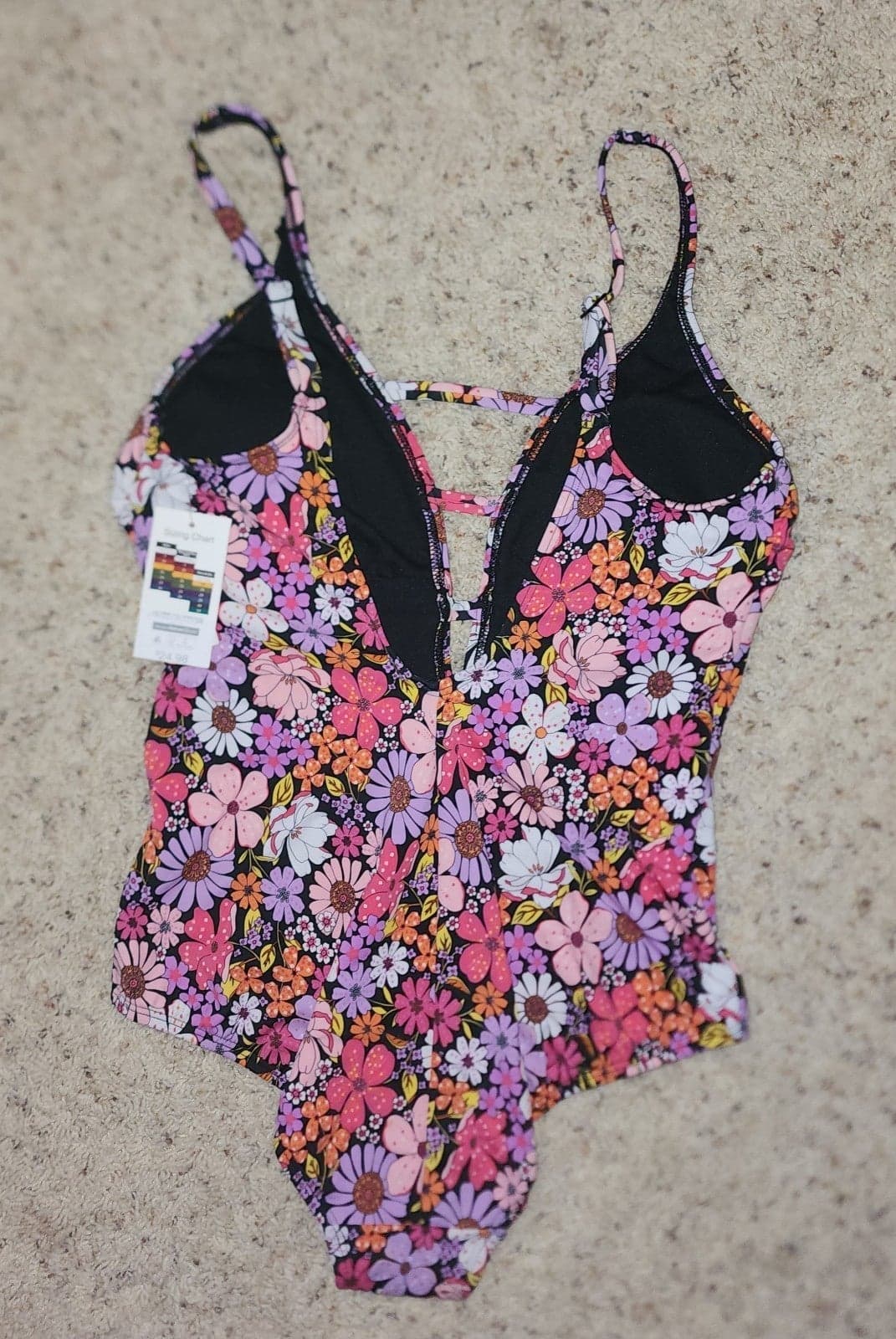 Swimsuit - Thumbnail 4