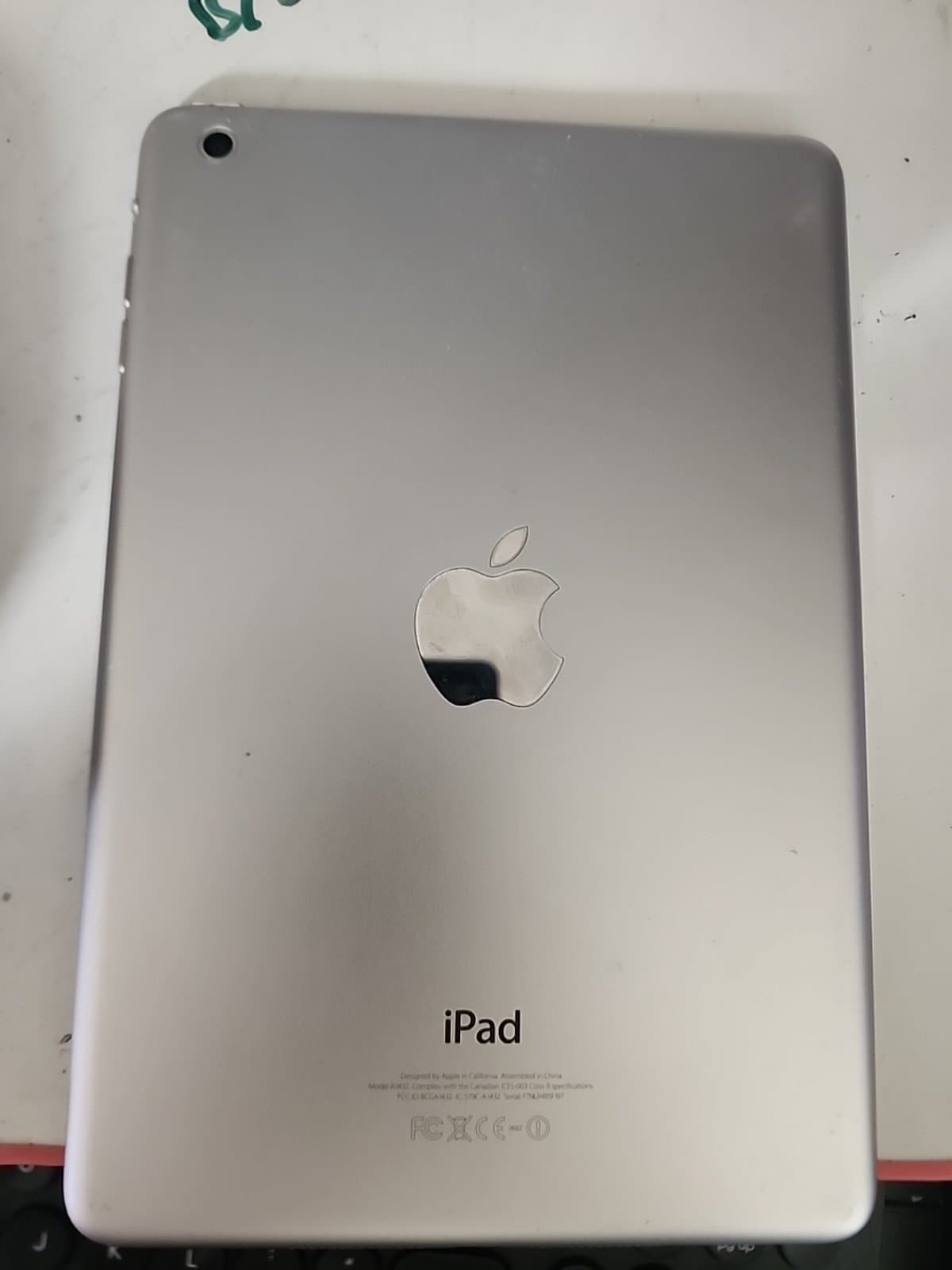 iPad mini 1st generation White & Silver - Thumbnail 2