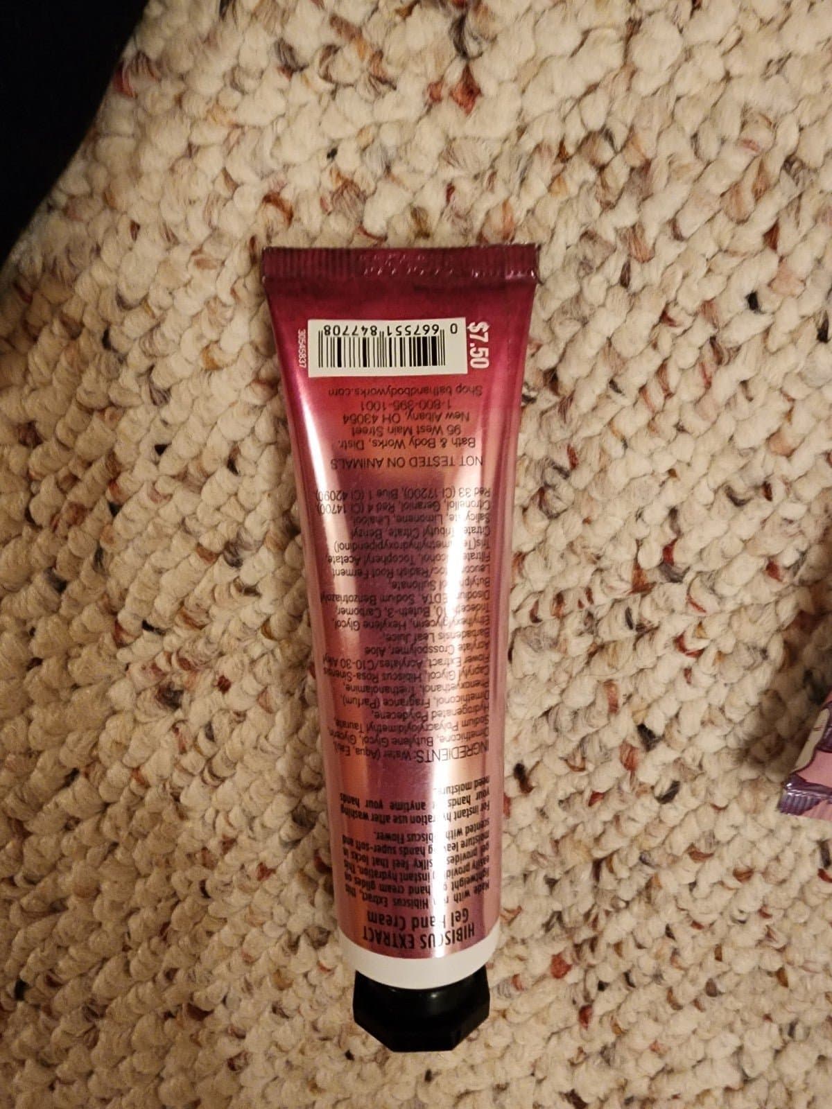 Bath & Bodyworks "Hibiscus Extract" Hand Cream New - Thumbnail 2