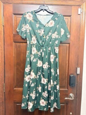 Green Floral Pleated A-Line Midi Dress Short Sleeve V-Neck Pullover Casual