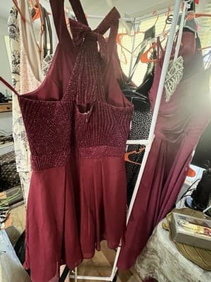 PROM This Burgundy Dress Provides The WOW Factor.Sleeveless Halter With Back Bow - Thumbnail 2