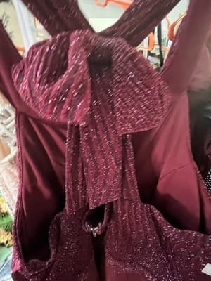 PROM This Burgundy Dress Provides The WOW Factor.Sleeveless Halter With Back Bow - Thumbnail 3