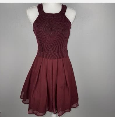 PROM This Burgundy Dress Provides The WOW Factor.Sleeveless Halter With Back Bow - Thumbnail 7
