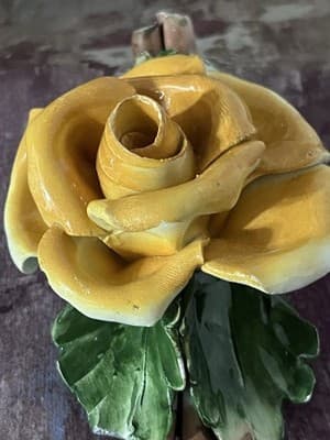 Capodimonte Italian Ceramic Flower On Vine - Deep Yellow - Thumbnail 7