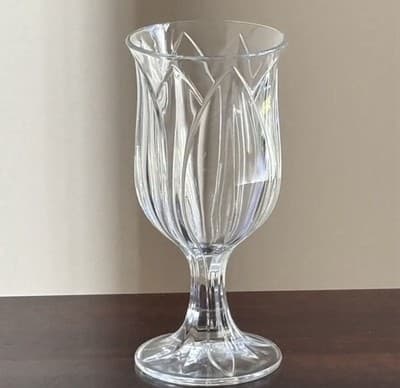 Cristal Goblets, D'Arques-Durand, France, timeless 80’s tulip-inspired crystal - Thumbnail 3