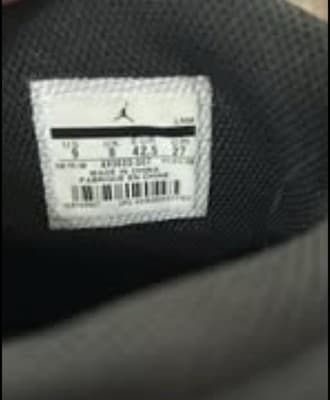 Size 9 - Air Jordan Legacy 312 Low Yellow Ochre - Very Little Wear. - Thumbnail 8