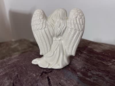 white ceramic angels figurines - Thumbnail 3