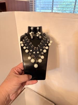 Vintage Y2K Imitation Pearl & Crystal Necklace Earrings Statement piece - Thumbnail 2