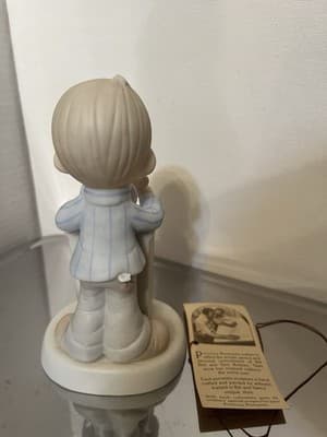 Precious Moments Collectors Club Figurine Let Us Call the Club to Order 1982 Po… - Thumbnail 7