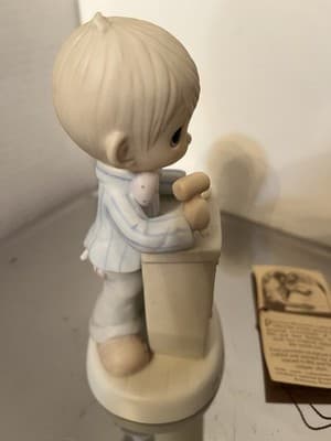 Precious Moments Collectors Club Figurine Let Us Call the Club to Order 1982 Po… - Thumbnail 6