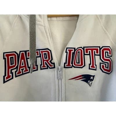 Antigua New England Patriots Zip Hoodie Women Medium White Fleece Sweatshirt - Thumbnail 2