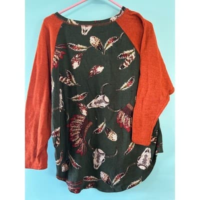 White Birch Top XL Western Steer Skull Feather Print Raglan Sleeve Green Orange - Thumbnail 2