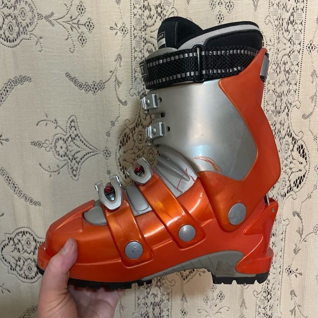 Garmont: She-Ride women's alpine touring ski boots size 23.5 (6.5) - Thumbnail 4