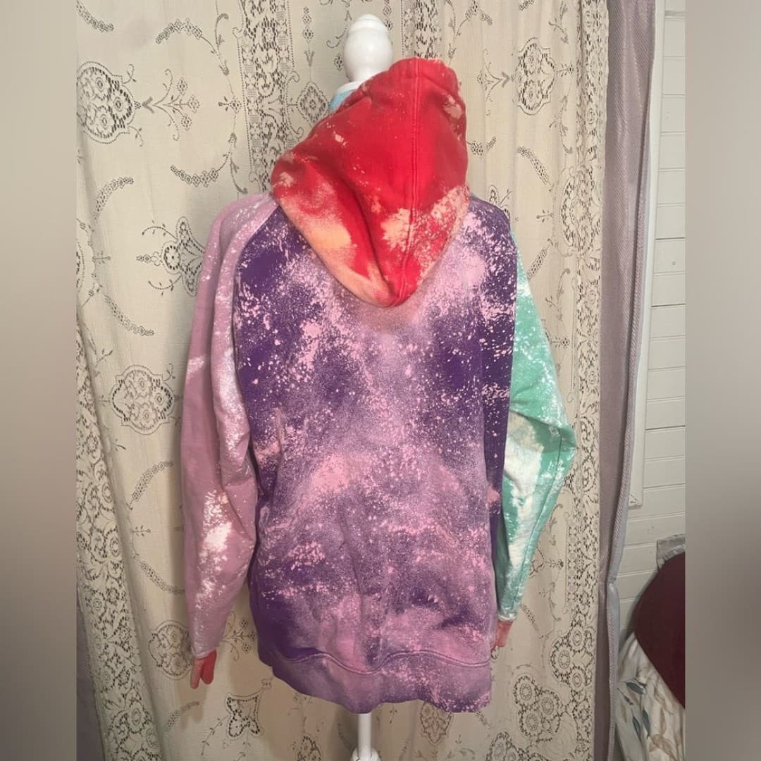 Teddy fresh: upcycled color block hoodie - Thumbnail 4