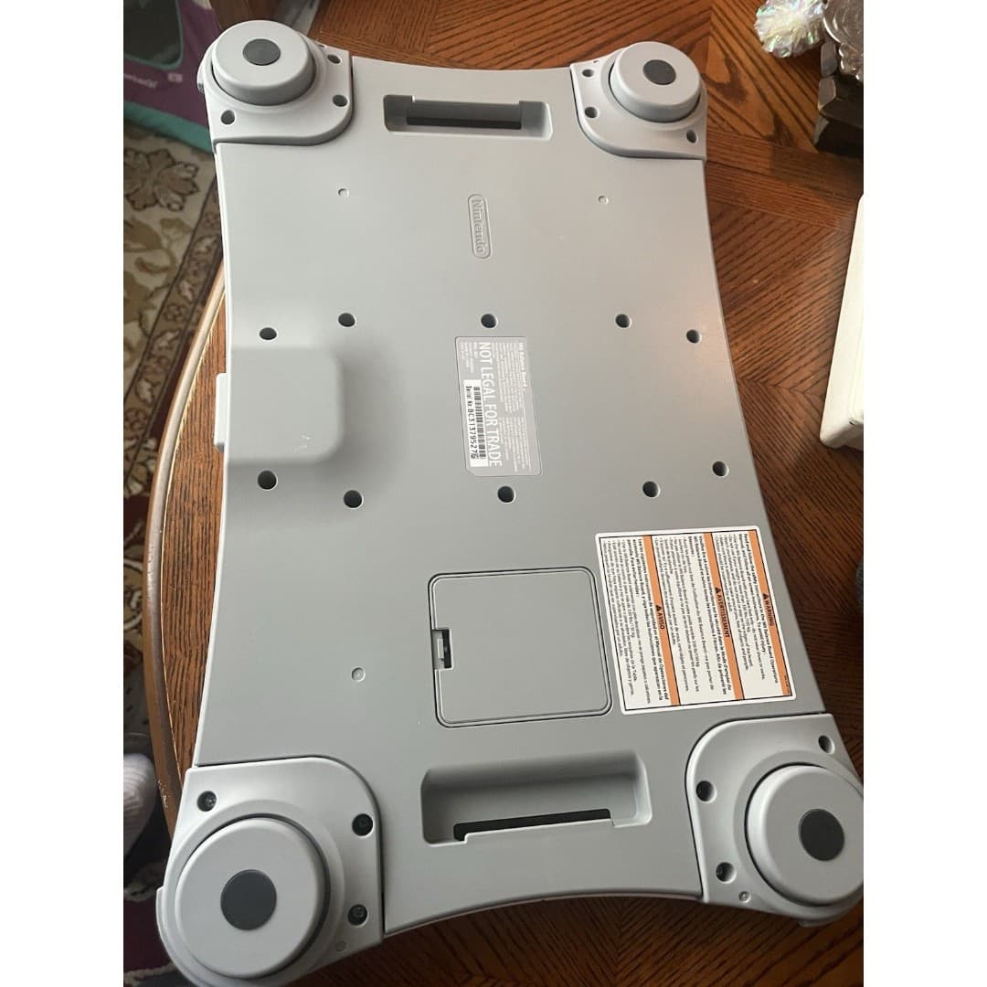 Nintendo Wii Fit game and Wireless Ergonomic Wii Balance Board - Thumbnail 2