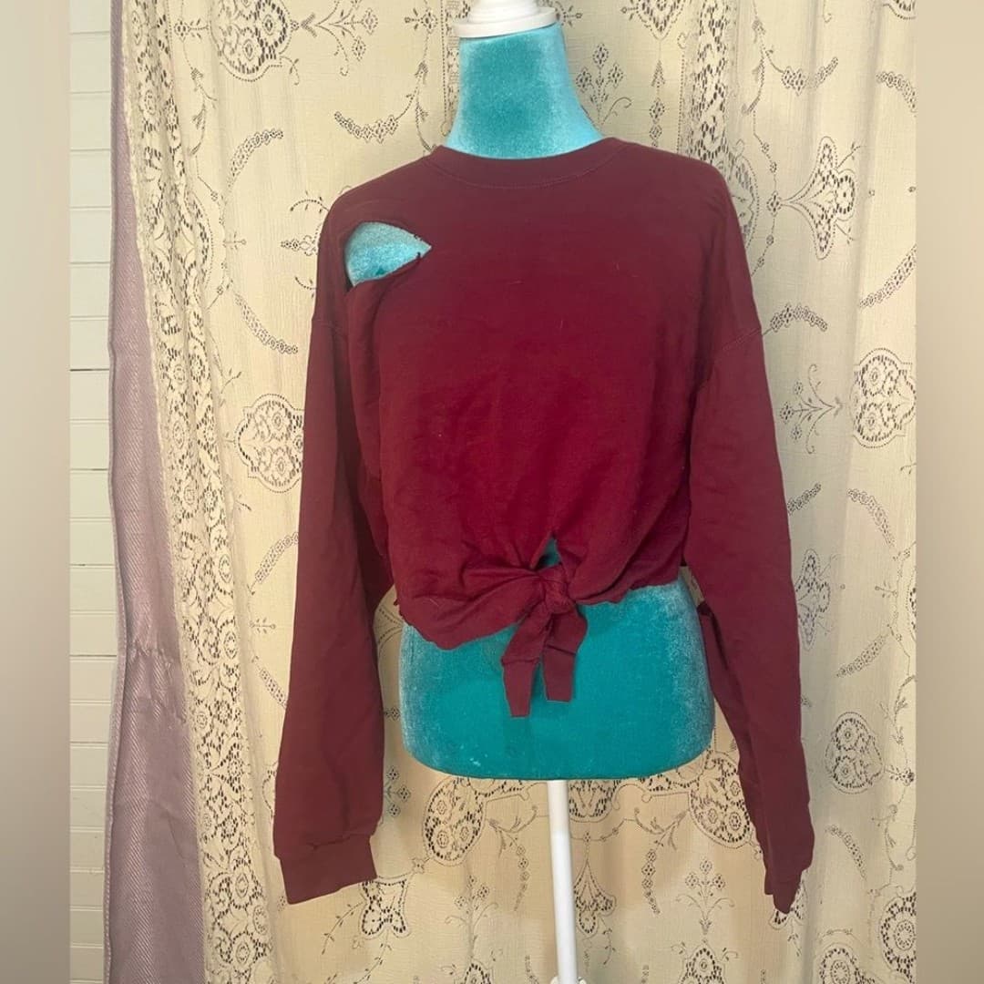 Hanes: vintage cropped sweater 6-8 - Image 1