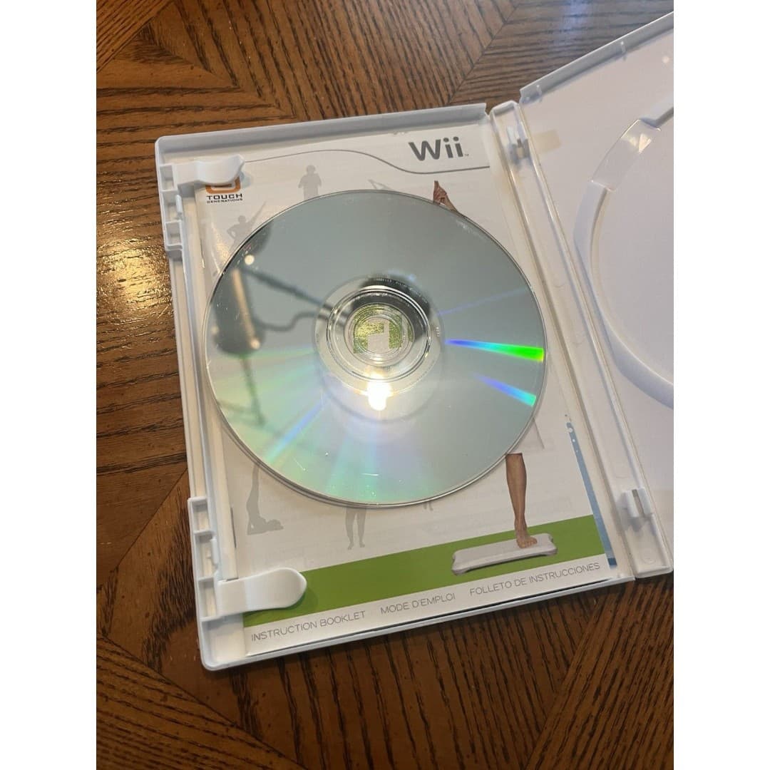 Nintendo Wii Fit game and Wireless Ergonomic Wii Balance Board - Thumbnail 5