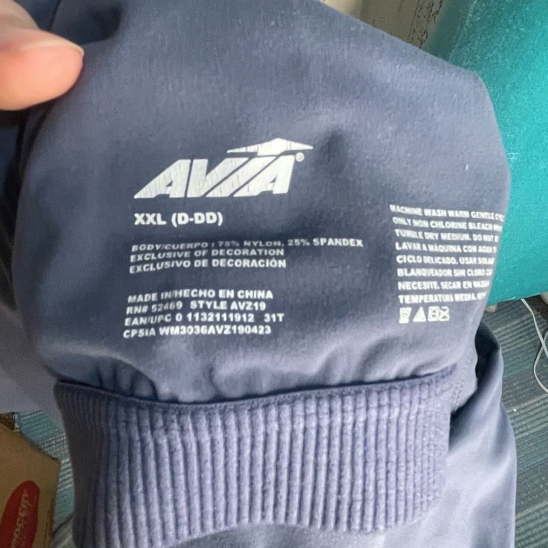 Avia: crop top with built in sports bra - Thumbnail 6