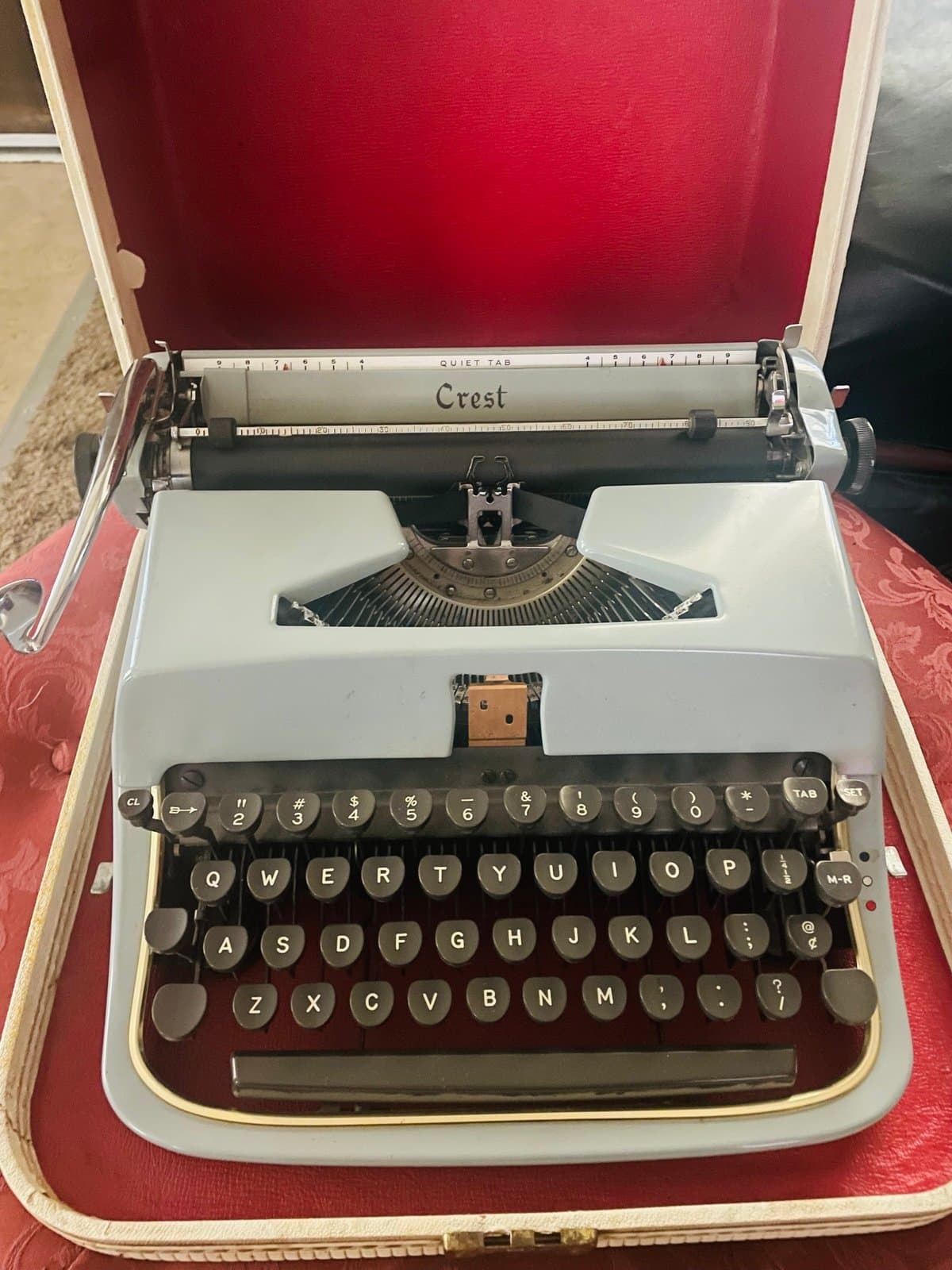 vintage 1950s underwood crest quiet tab portable manual typewriter - Thumbnail 2